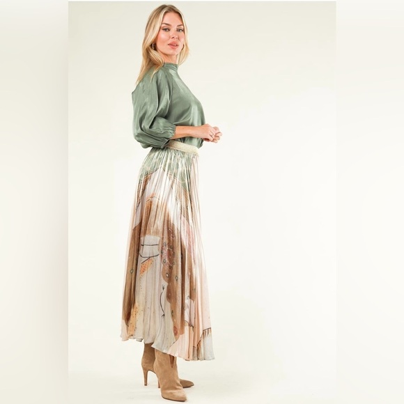 NWT MES DEMOISELLES
Luxe silk pleated skirt Gaditi - Picture 7 of 9